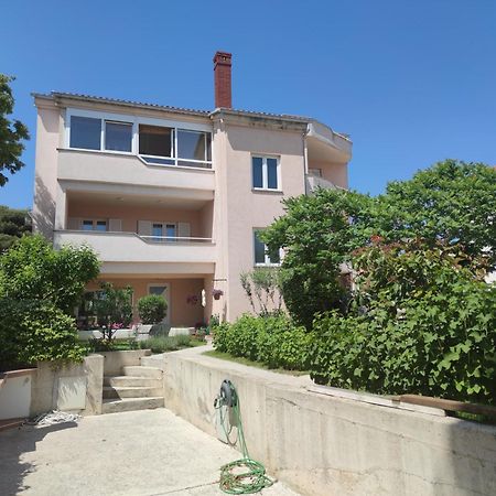 Apartments Dijana Krk Town Exterior foto